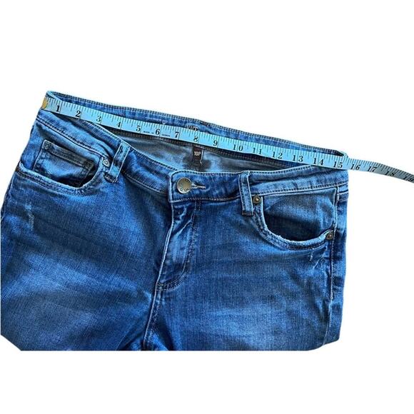 Kut from the Kloth, slightly distressed, women's size 10P jeans - Picture 8 of 8